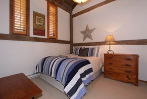 Guest Bedroom - Country homes for sale and luxury real estate including horse farms and property in the Caledon and King City areas near Toronto